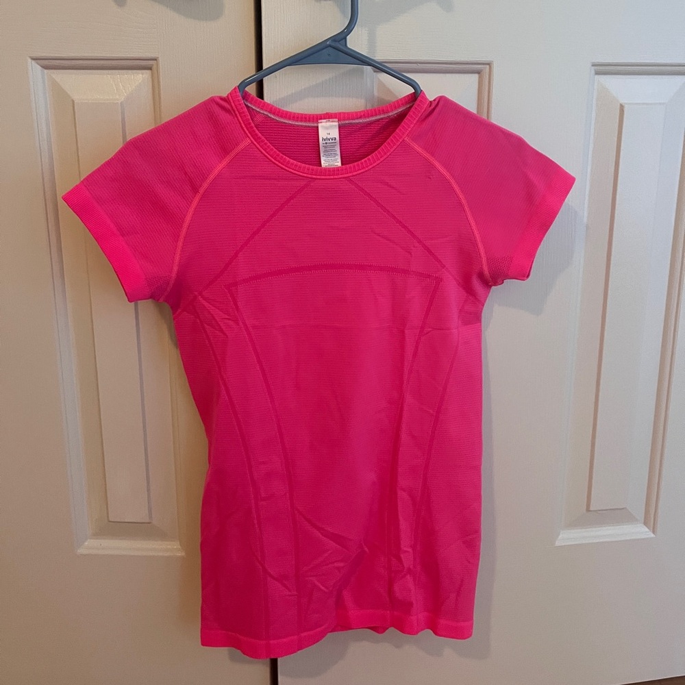 Girls Ivivva by lululemon Pink Athletic Top. Size 14.